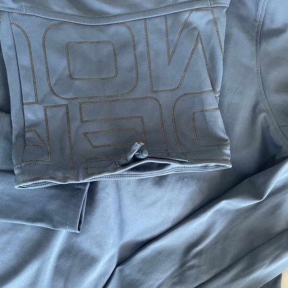 Base layer Running turtleneck top. W Med. never worn - Picture 2 of 9